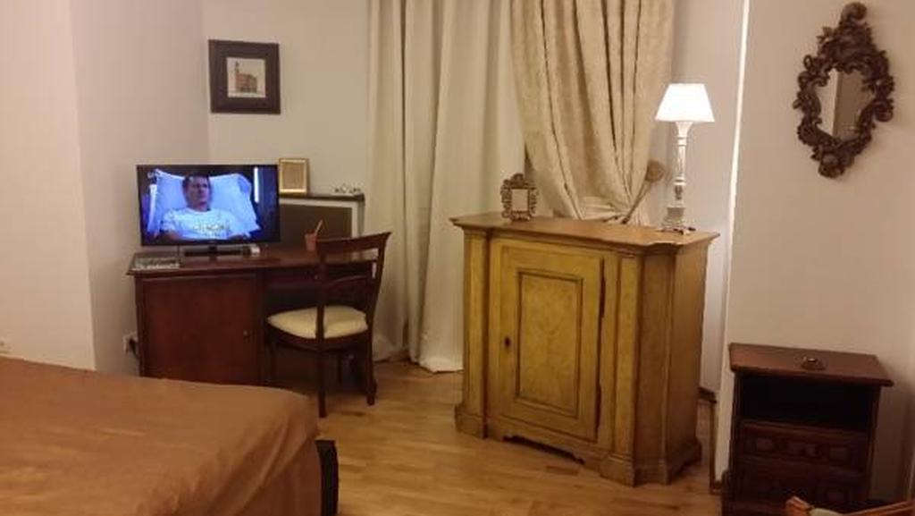 Grand Boutique Hotel 4*